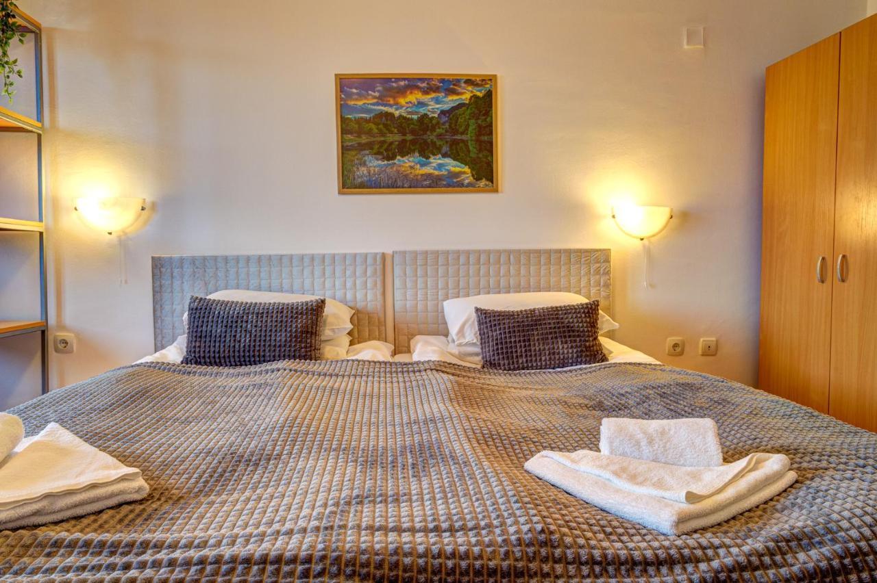 Aparthotel Silver Hills Free Parking Smolyan Exterior foto